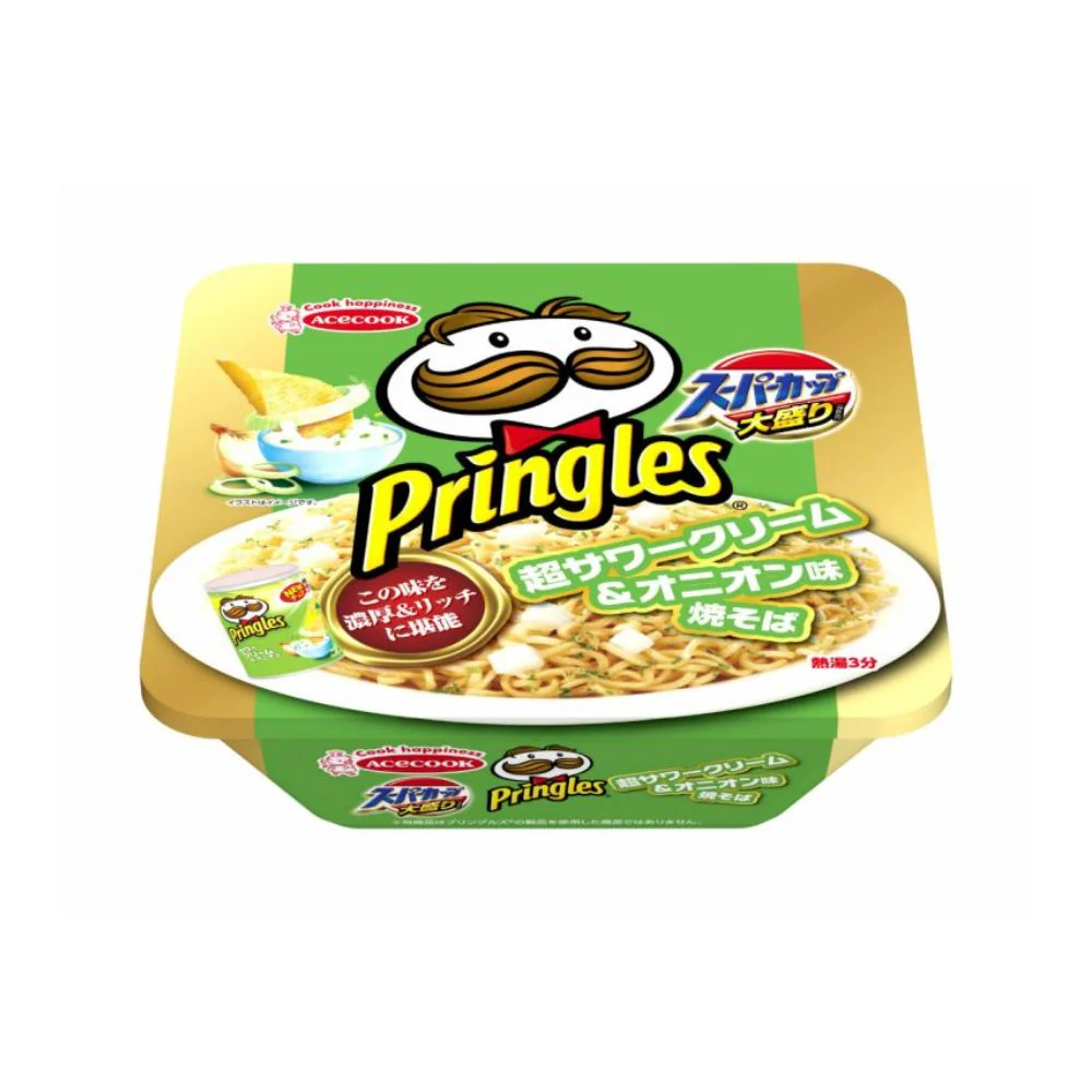 Pringles Noodles Sour & Onion, noodles alla cipolla e panna acida da 149g
