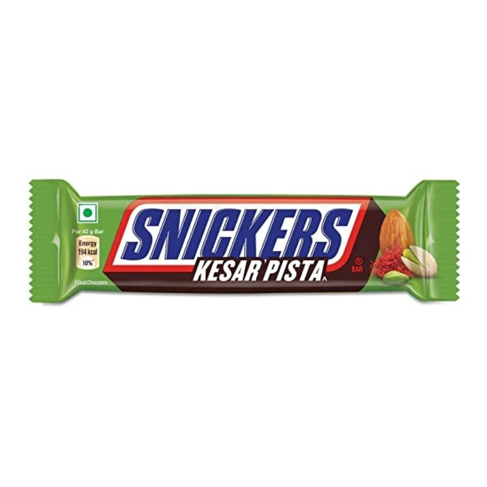 Snickers Kesar Pista, barretta con crema al pistacchio e mandorle da 42g